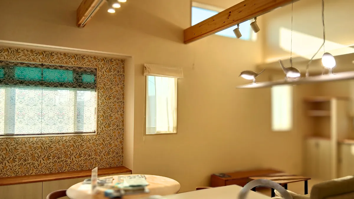 デコワールド店内