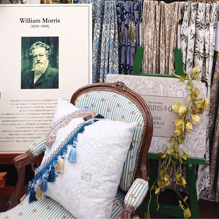 デコワールド店内