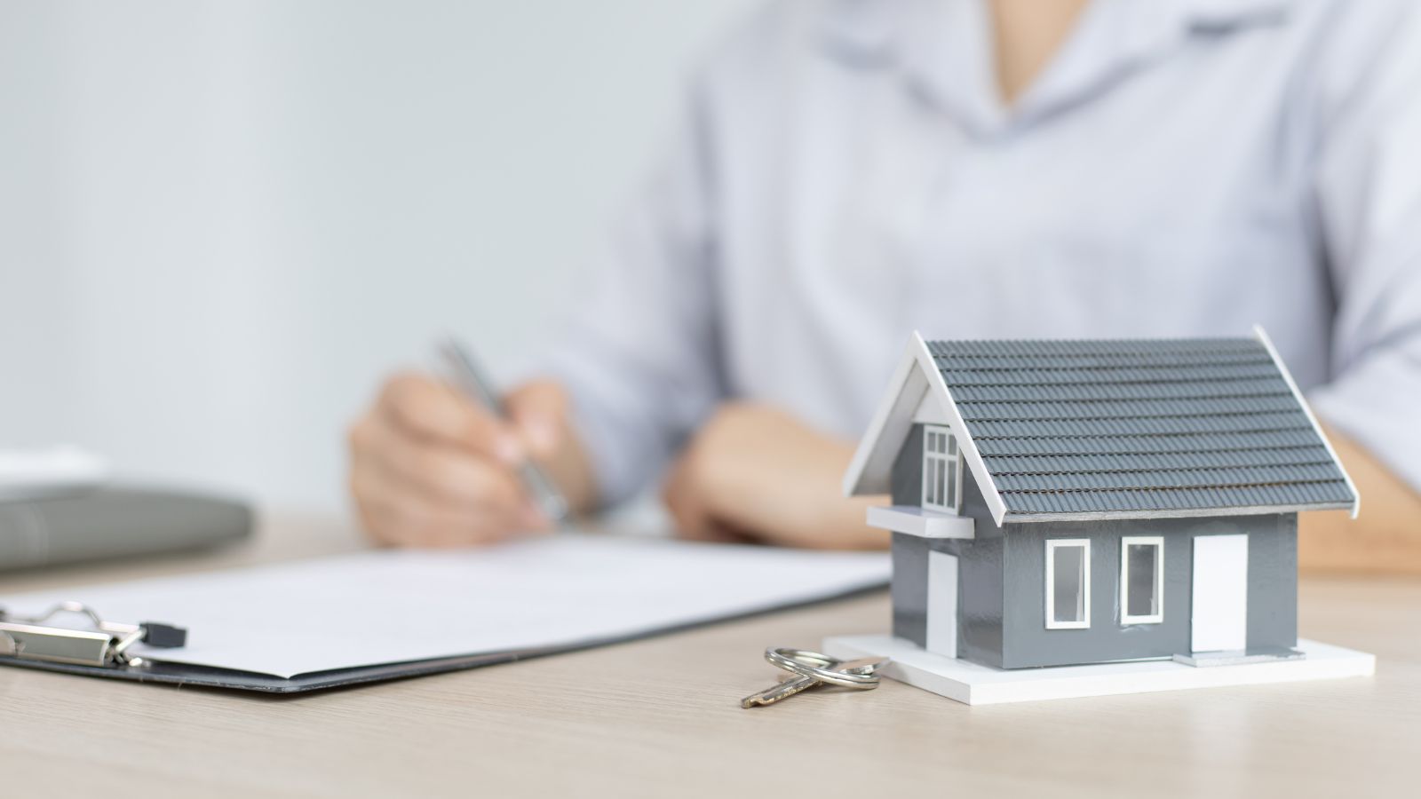 新築住宅の窓装飾イメージ